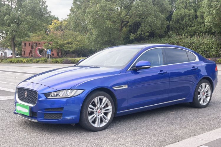 捷豹XEL 2019款 2.0T 200PS 尊享版车身外观1