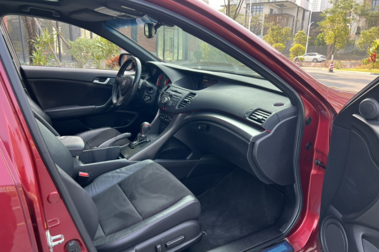 本田 思铂睿 2013款 2.4L TYPE-S中控内饰7009