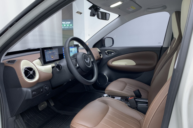 五菱汽车 五菱缤果 2024款 333km 悦享款中控内饰7003