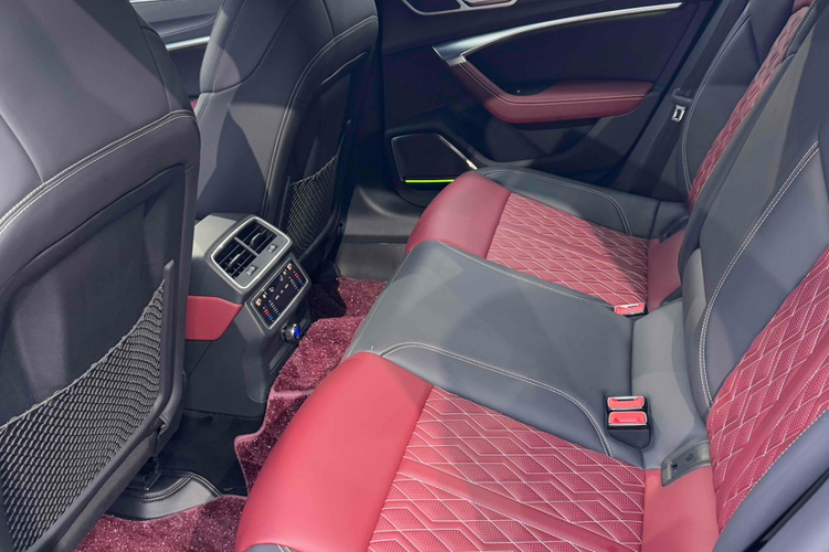 奥迪S6 2020款 S6 2.9T中控内饰7006