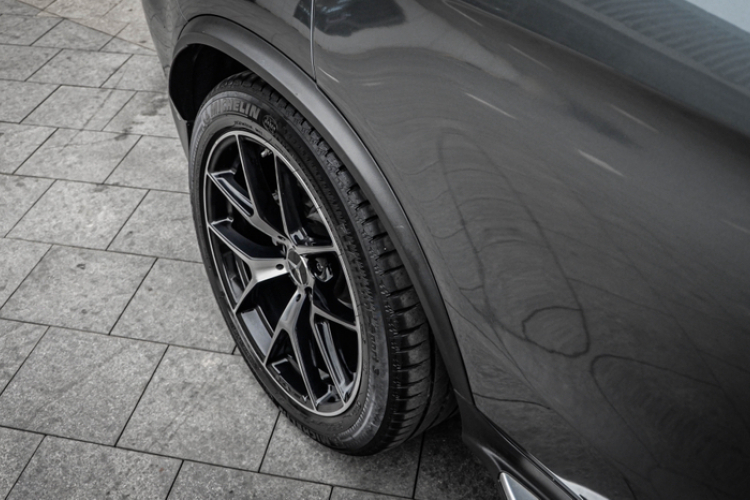 奔驰GLC轿跑 AMG 2022款 AMG GLC 43 4MATIC 轿跑SUV车身外观6012