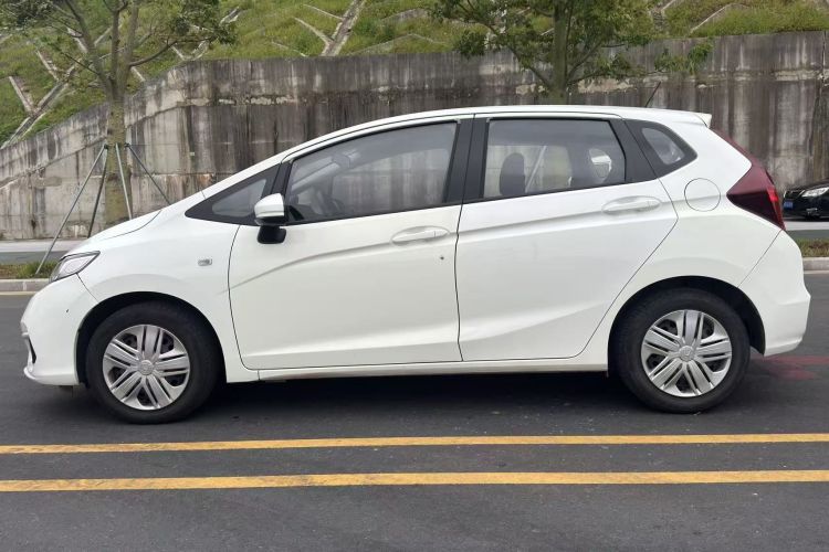 本田 飞度 2018款 1.5L CVT舒适版车身外观6005