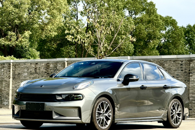 领克03 2022款 2.0TD DCT劲Pro车身外观1