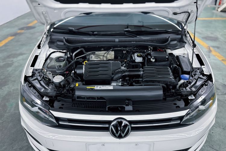 大众 Polo 2019款 Plus 1.5L 自动全景乐享版中控内饰7002