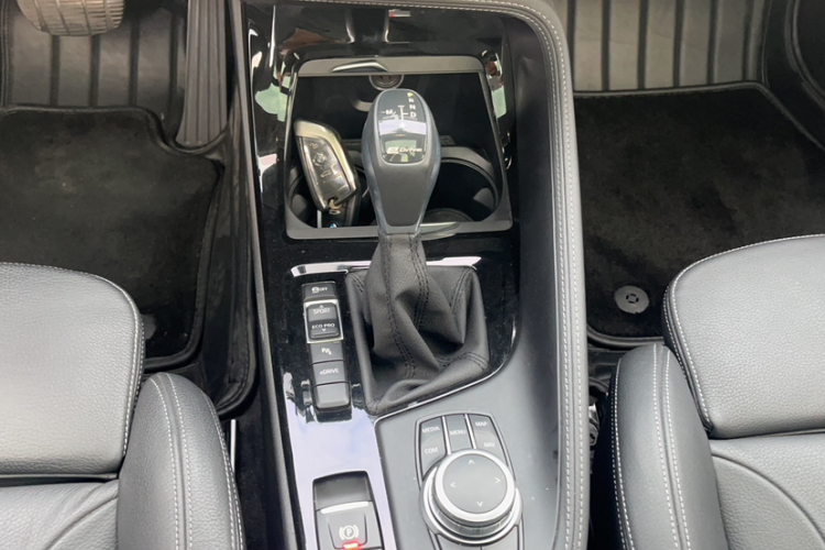 宝马X1新能源 2019款 xDrive25Le 豪华型中控内饰7003