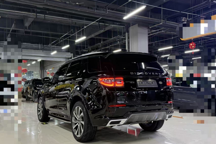 路虎 发现运动版 2020款 249PS R-Dynamic 性能科技版 7座车身外观6004