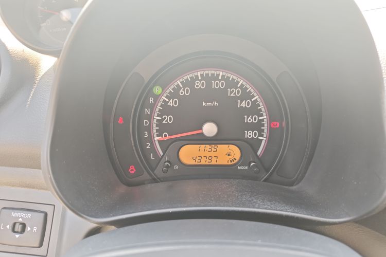 铃木 奥拓 2016款 1.0L 自动豪华炫动版中控内饰15