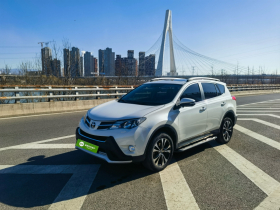 丰田 RAV4荣放 2015款 2.5L 自动四驱精英版