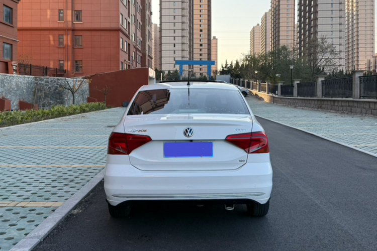 大众 捷达 2017款 1.5L 自动舒适型车身外观6005