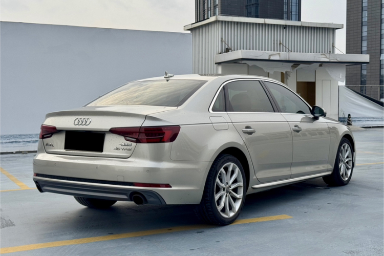 奥迪A4L 2018款 30周年年型 40 TFSI 时尚型车身外观6002