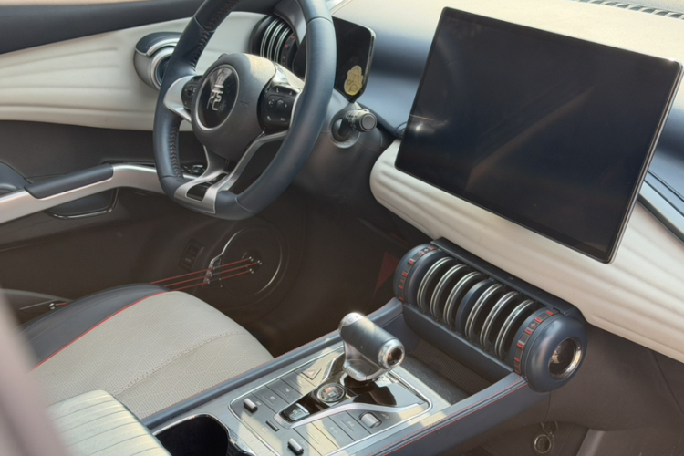 比亚迪 元PLUS 2022款 510KM 旗舰型PLUS中控内饰7008