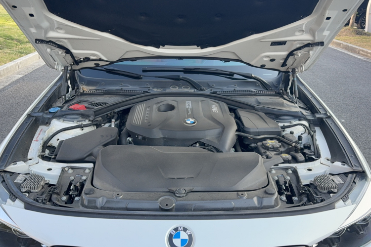 宝马3系GT 2020款 320i M运动曜夜版局部细节24