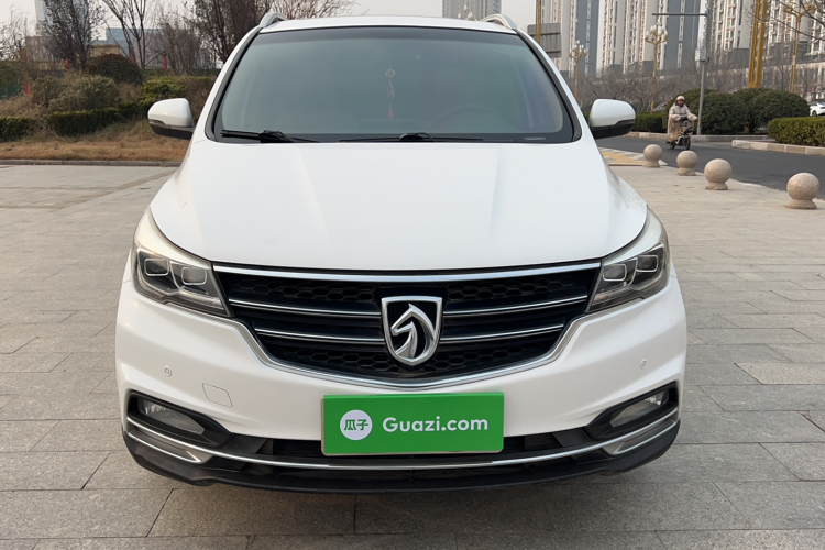 宝骏730 2017款 1.8L iAMT豪华型 7座车身外观6003