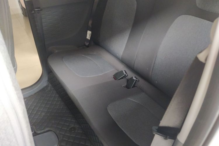 五菱汽车 宏光MINIEV 2022款 马卡龙臻享款 三元锂中控内饰7003