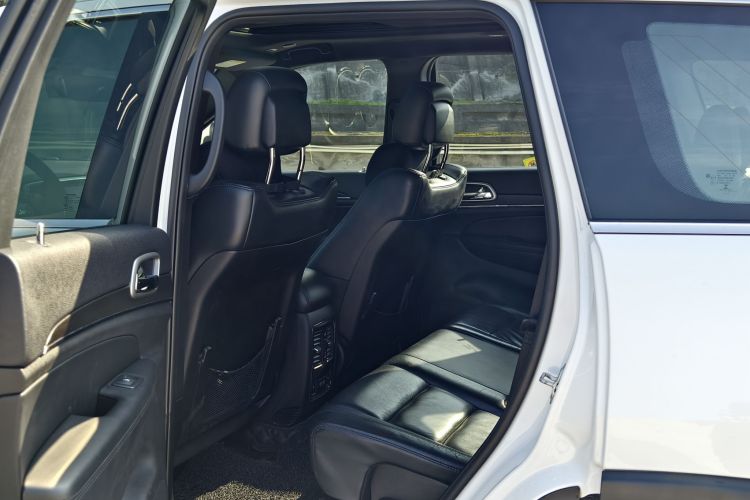 Jeep 大切诺基(进口) 2017款 3.0L 舒享导航版中控内饰7003