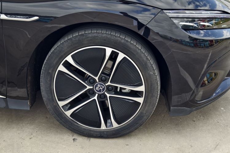 比亚迪 汉 2023款 EV 冠军版 605KM前驱尊贵型车身外观6007