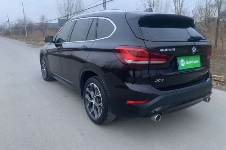 宝马X1 2021款 sDrive25Li 领先型车身外观6006