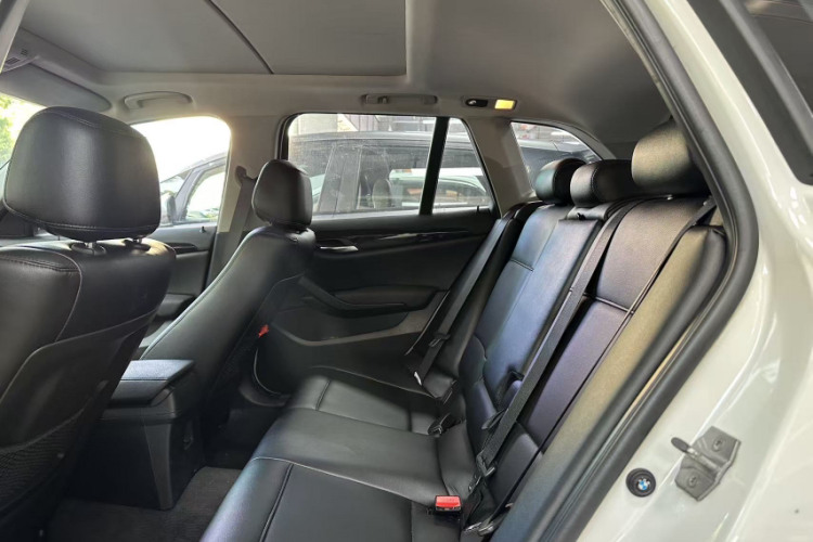 宝马X1 2015款 sDrive18i 时尚晋级版中控内饰7001