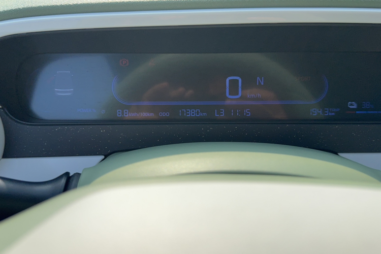 吉利银河 2025款 210km 熊猫骑士中控内饰15