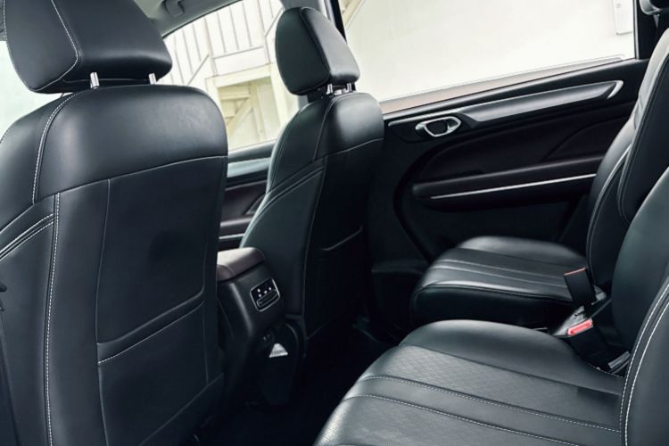 广汽传祺 传祺M6 2021款 PRO 270T DCT豪华版中控内饰7009