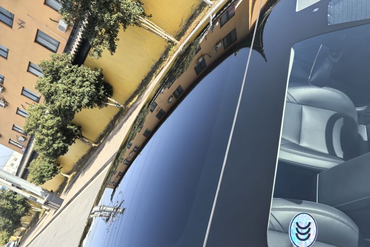 特斯拉 Model Y 2021款 长续航全轮驱动版车身外观6007