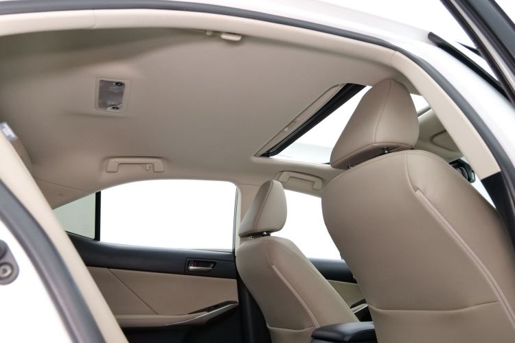 雷克萨斯IS 2017款 300 领先版中控内饰7005