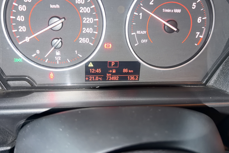 宝马1系(进口) 2013款 改款 118i 运动型中控内饰15