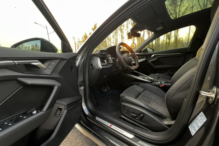 奥迪A3 2021款 Sportback 35 TFSI 豪华运动型中控内饰7003