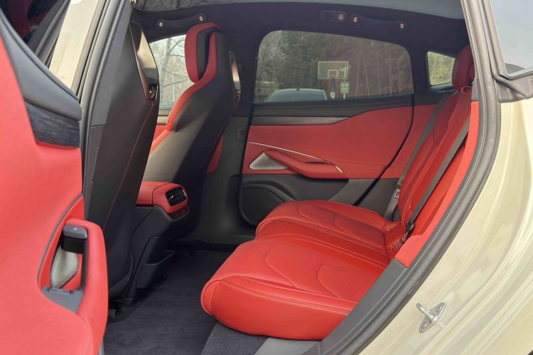 小米汽车 小米SU7 2024款 四驱Max创始版中控内饰7008