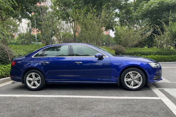 奥迪A4L 2017款 Plus 40 TFSI 进取型车身外观6002