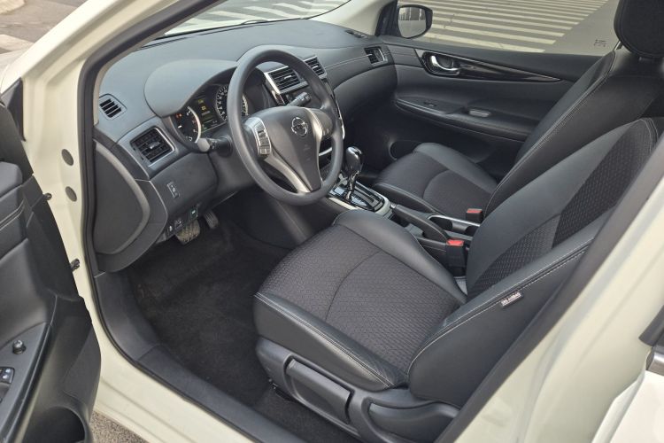 日产 骐达TIIDA 2019款 1.6L CVT智行版 国VI中控内饰7004