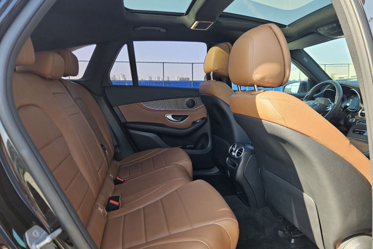 奔驰GLC 2020款 GLC 300 L 4MATIC 动感型中控内饰7009