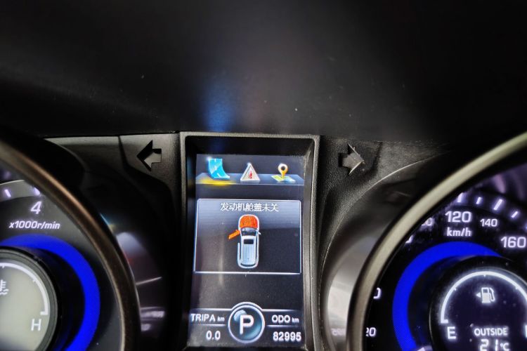 长安CS75 2014款 1.8T 自动尊贵型 国IV中控内饰15