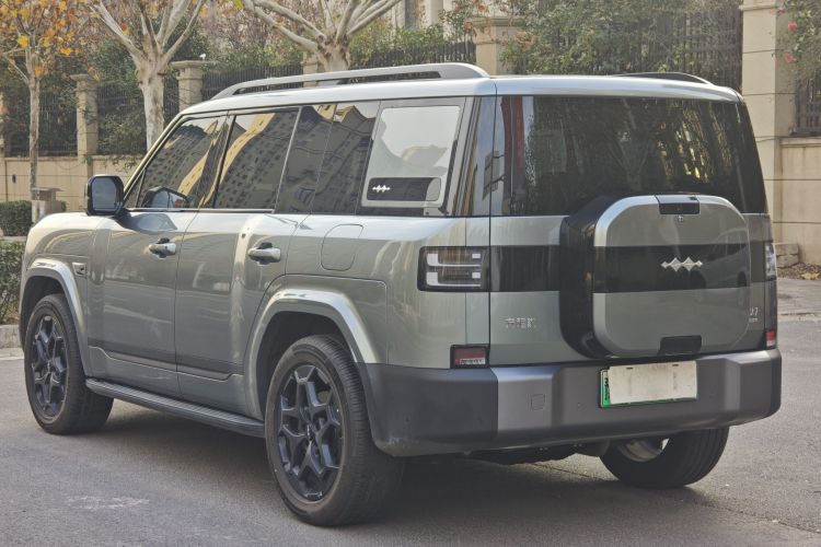 方程豹 钛7 2025款 190KM四驱Ultra版车身外观6003