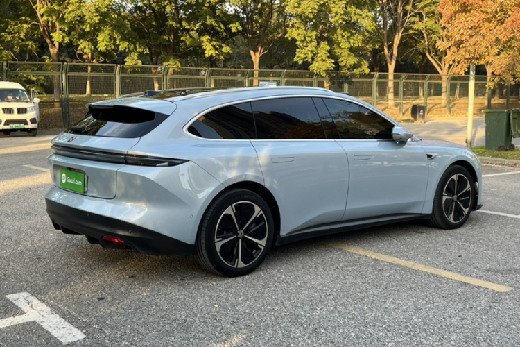 蔚来ET5T 2023款 75kWh Touring车身外观6007