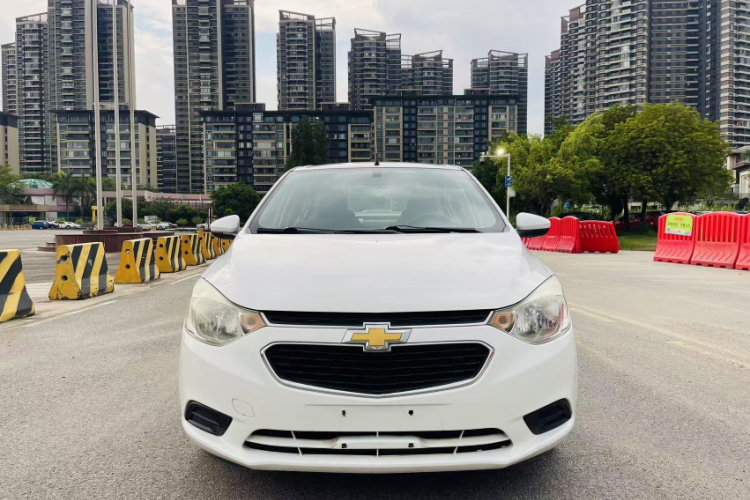 雪佛兰 2015款 赛欧3 1.3L 手动理想版车身外观6006