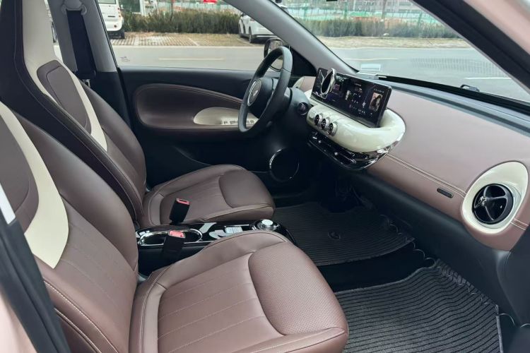 五菱汽车 五菱缤果 2023款 410km 灵犀尊享款中控内饰7003