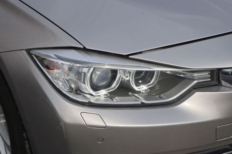 宝马3系 2015款 320Li 超悦版时尚型车身外观6004