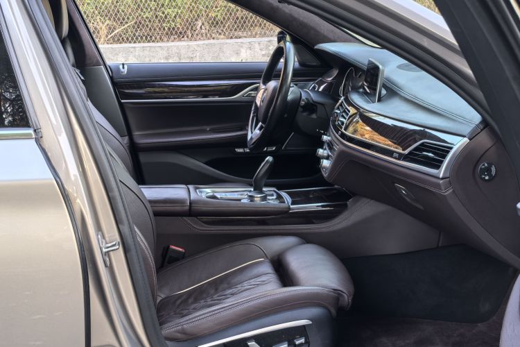 宝马7系 2017款 740Li xDrive 豪华型中控内饰7012