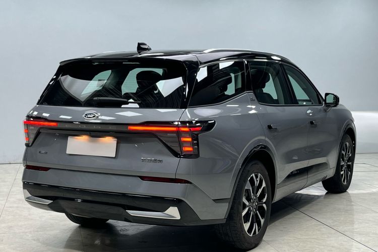 福特 2025款 锐界L 2.0T EcoBoost E混动四驱七座至尊型车身外观6006