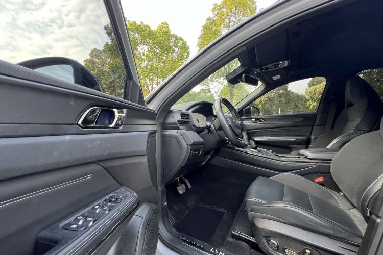 领克01 EM-P 2023款 1.5TD EM-P PM局部细节19