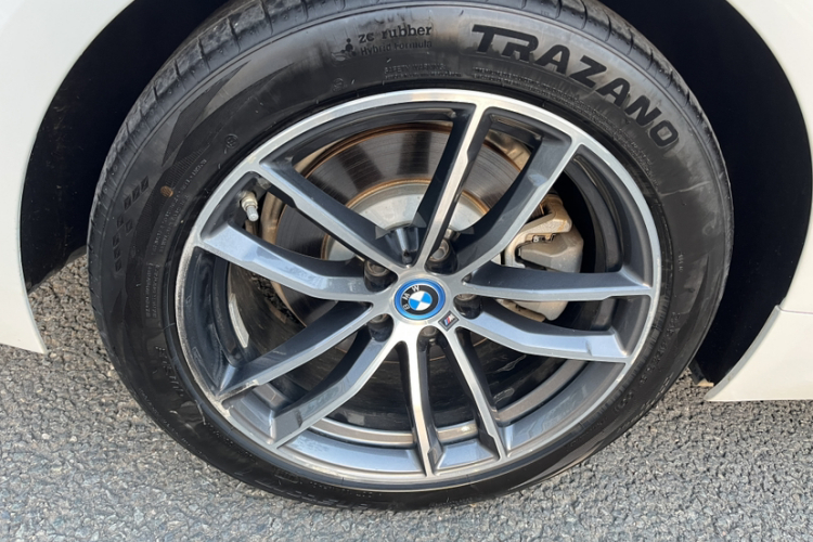 宝马5系新能源 2022款 改款 535Le M运动套装车身外观6007