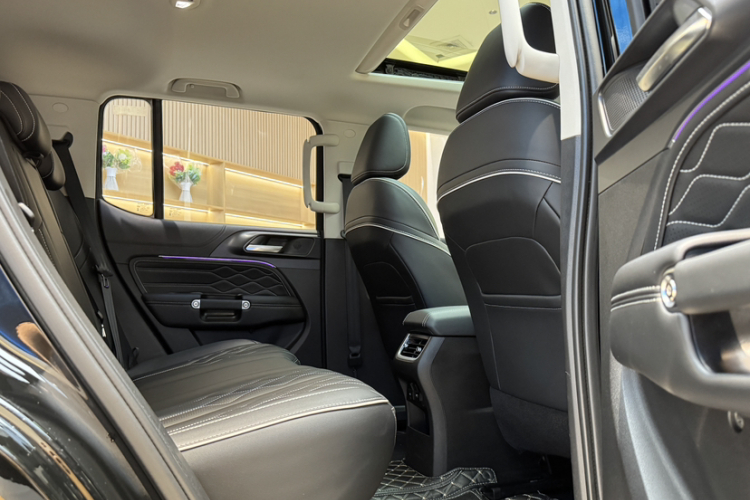 坦克300 2024款 2.0T 挑战者中控内饰7009