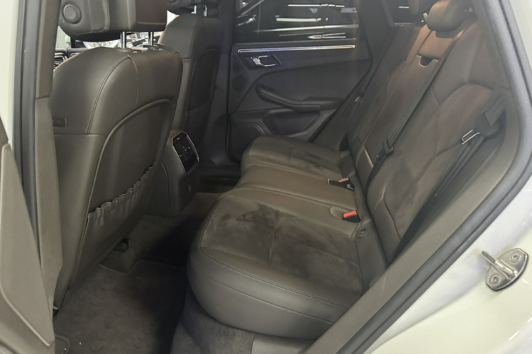 保时捷 2017款  Macan 2.0T中控内饰7005