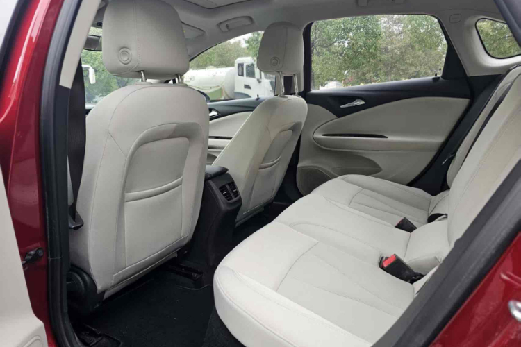 别克 威朗 2020款 15T 自动进取型中控内饰7006