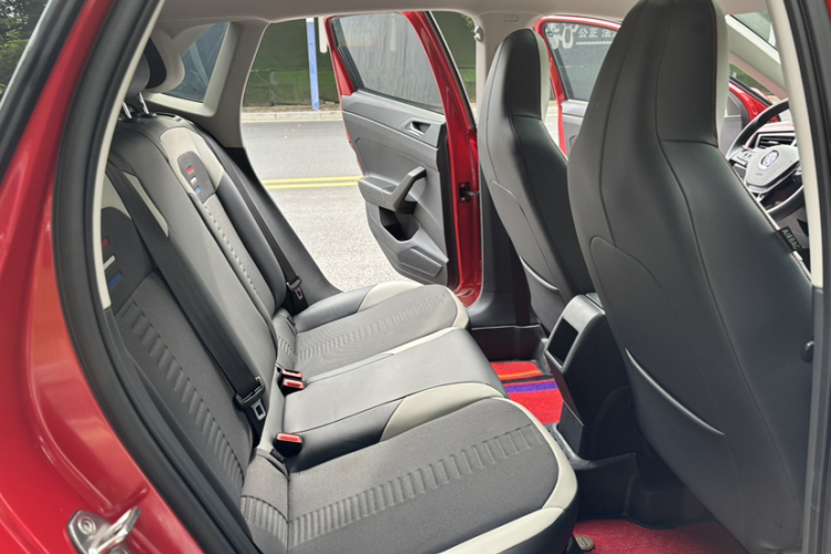 大众 Polo 2019款 Plus 1.5L 自动全景乐享版中控内饰7008