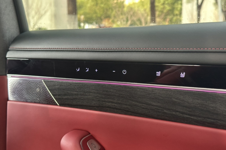 鸿蒙智行 智界S7 2025款 785km Ultra中控内饰7011