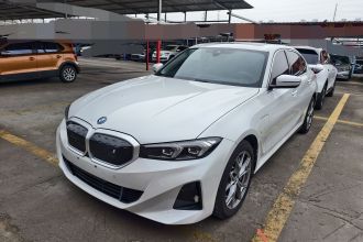 宝马i3 2022款 eDrive 35 L