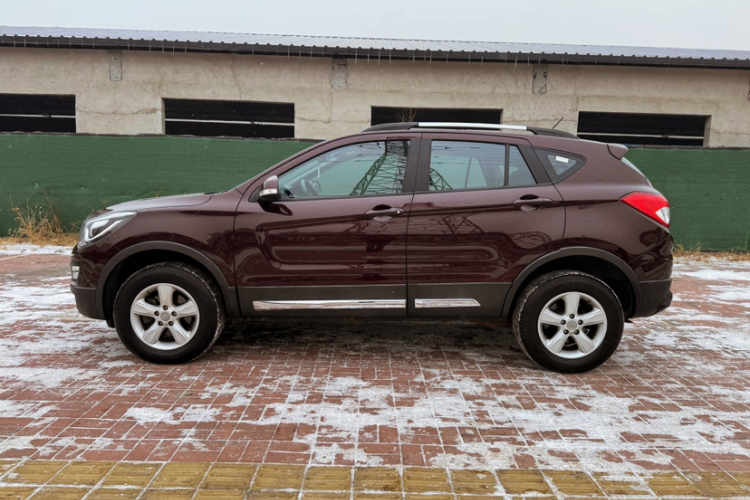 海马S5 2015款 1.6L 手动舒适型车身外观6005