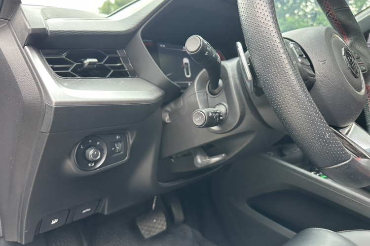 名爵 MG5 2021款 300TGI DCT青奢旗舰版中控内饰7008